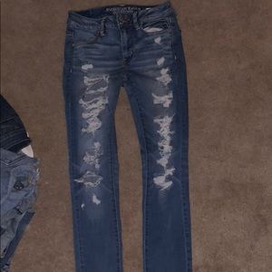 American eagle distressed Jeggings!